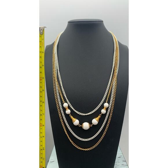 Vintage Stunning 1979’s MCM Style Multi Chain White and Gold Necklace - Picture 3 of 5